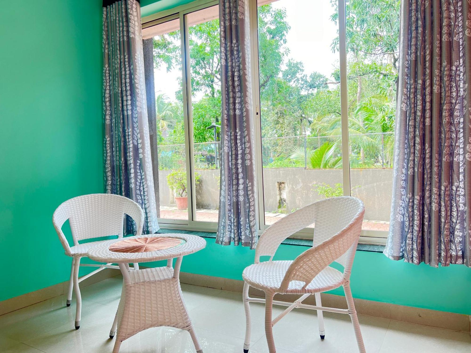 2Bhk Stunning Apartment With Pool Vagator Exterior photo